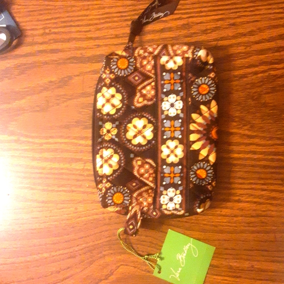 Vera Bradley Handbags - Vera Bradley makeup bag brand new